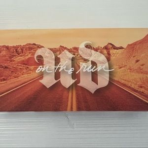 Urban decay on the run eye shadow palette